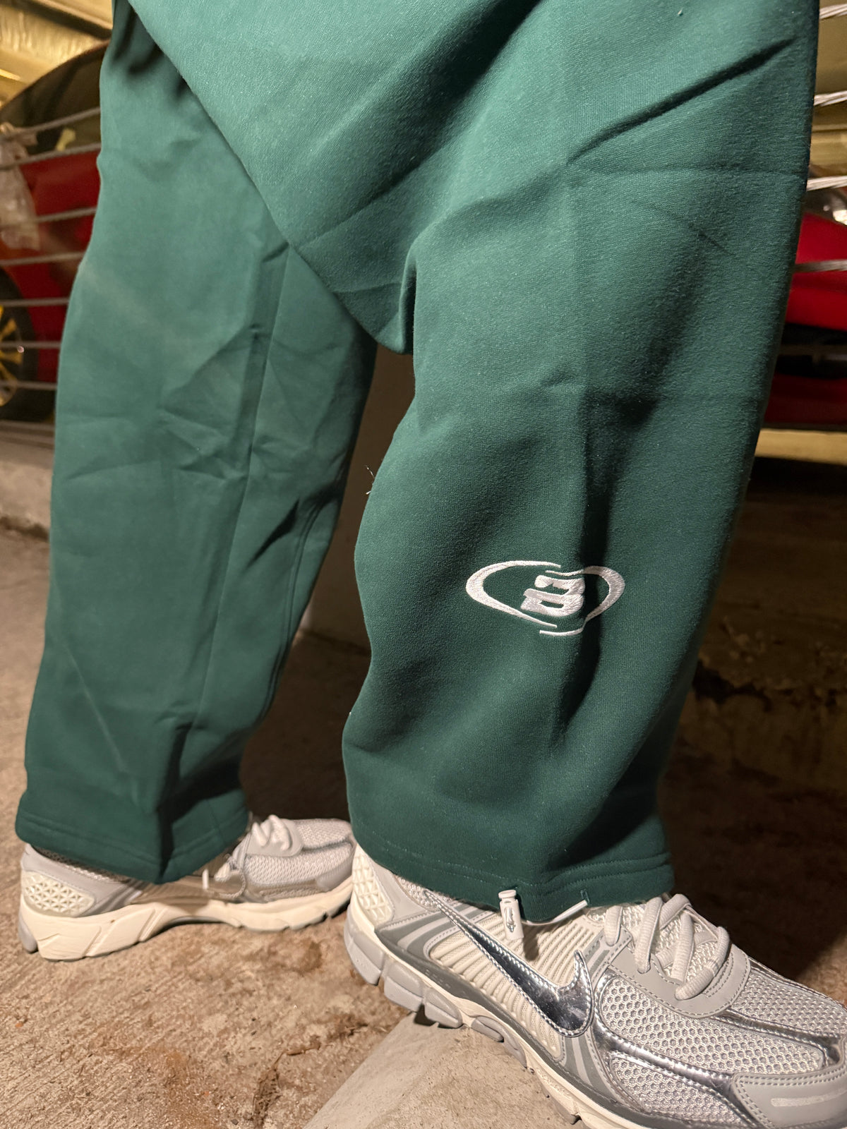 PINE GREEN SWEATPANTS